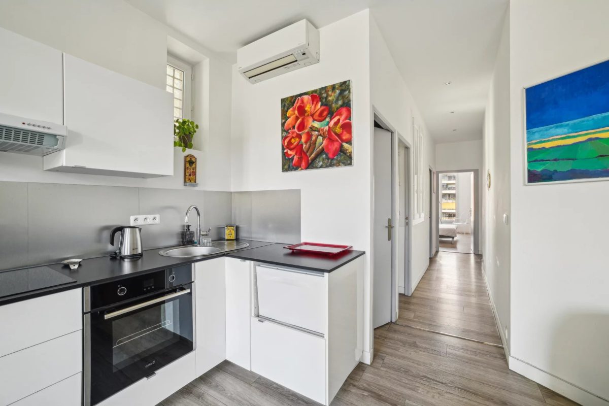 3 Pièces / Place du pin /  Balcon