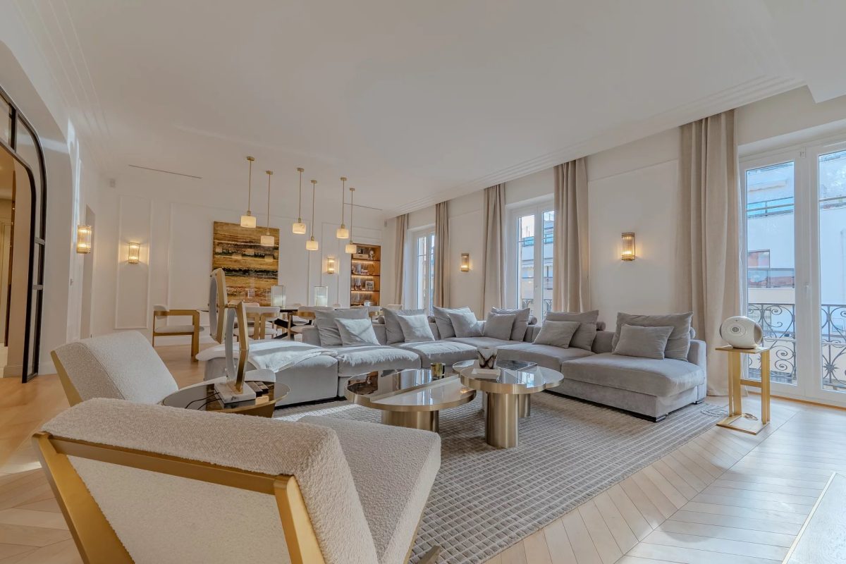 MAGNIFIQUE 4 PIÈCES/LUXE/BALCON/NICE CENTRE VILLE