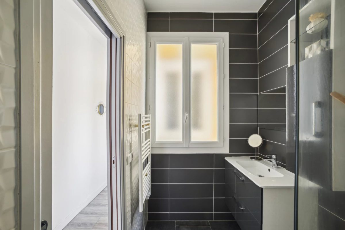 3 Pièces / Place du pin /  Balcon