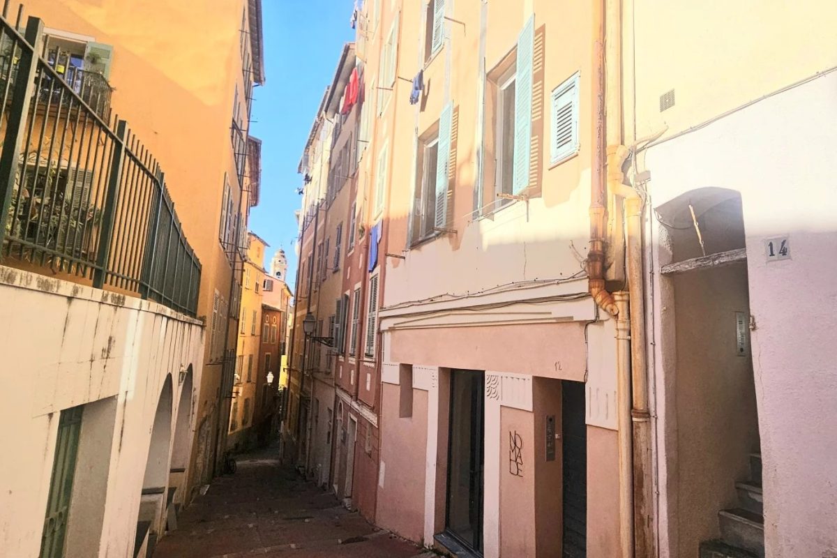 2 PIECES LOFT VIEUX NICE