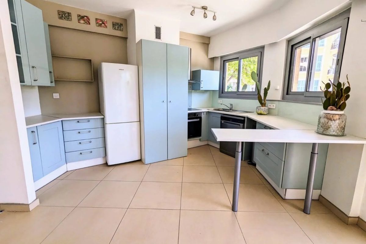 CESSOLE / 2 PIÈCES / BALCON-VUE DÉGAGÉE