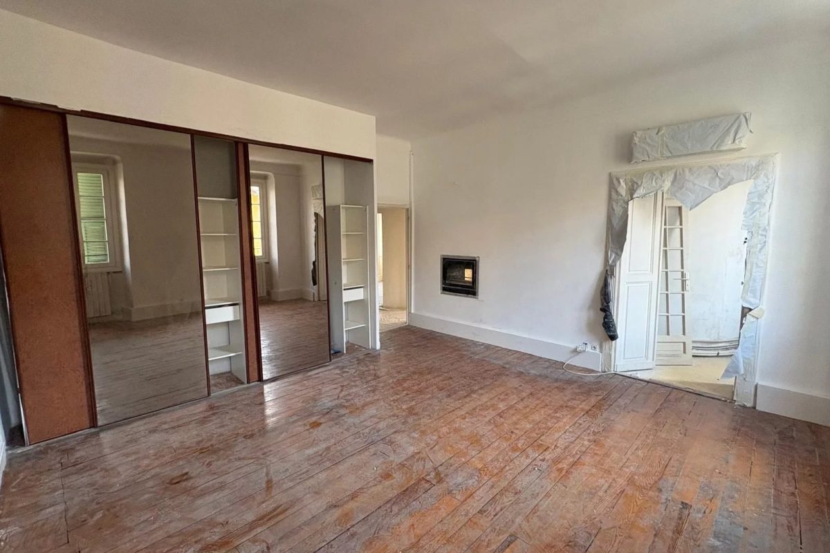 Appartement grand standing le port