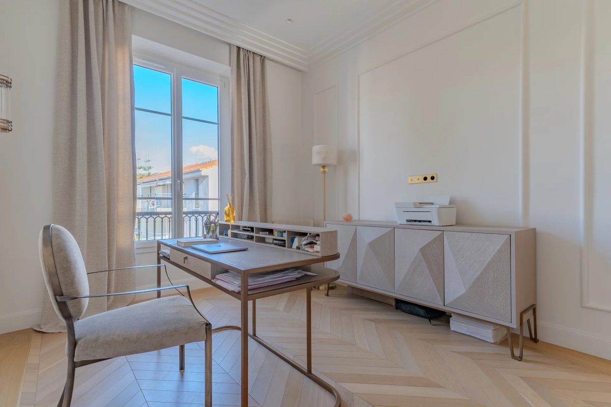 MAGNIFIQUE 4 PIÈCES/LUXE/BALCON/NICE CENTRE VILLE