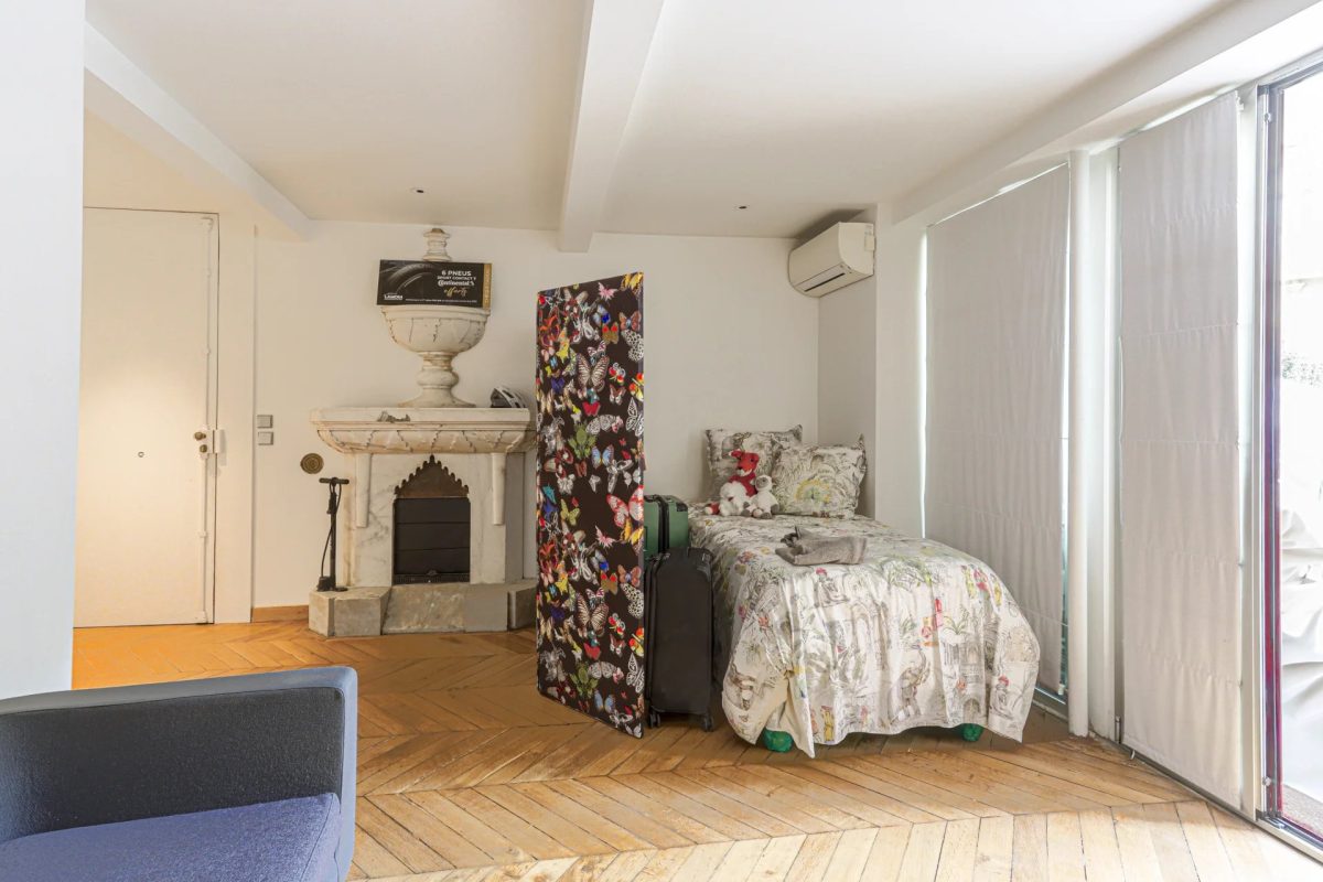 VASTE 3 PIECES QUARTIER BEAUMETTES