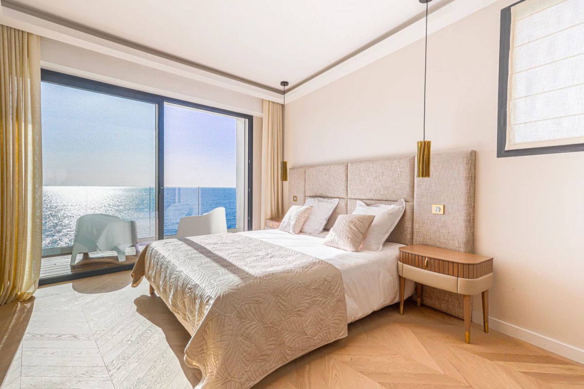 VILLA PISCINE VUE MER CAP DE NICE