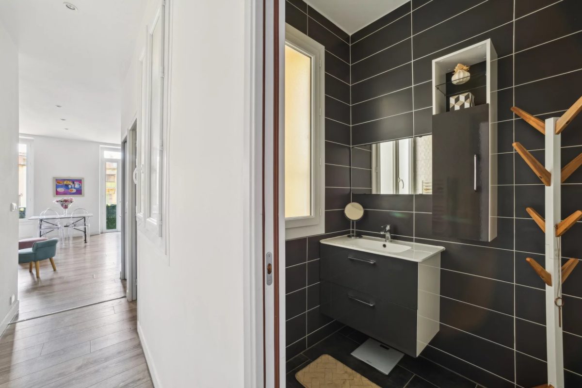 3 Pièces / Place du pin /  Balcon