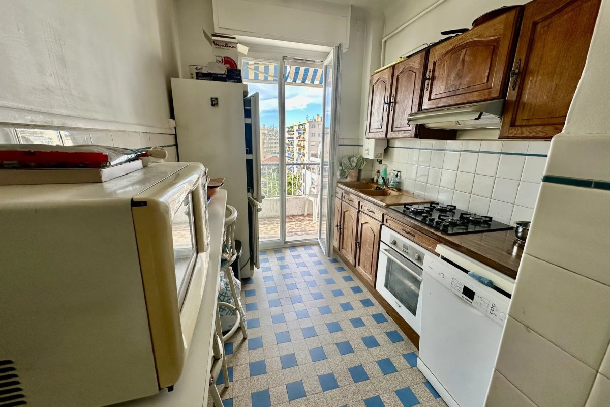 2 PIECES / NICE OUEST / TERRASSE / VUE MER